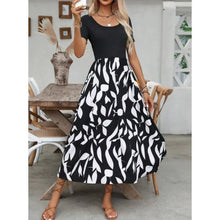 Load image into Gallery viewer, Floral Scoop-Neck Maxi Dress
