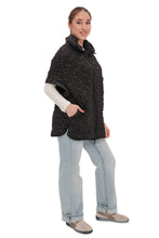 Load image into Gallery viewer, ⇆ Reversible 2 in 1 Loft Vest in Black
