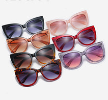 Load image into Gallery viewer, Women's Oversized Cat Eye Sunglasses UV400
