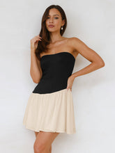 Load image into Gallery viewer, Women's Pleated Color Block Tube Top Dress

