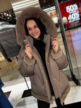 Load image into Gallery viewer, Genuine Polar Fox Down Fill Coat
