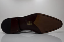 Load image into Gallery viewer, Calfskin Lace-Up Oxford White
