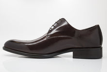 Load image into Gallery viewer, Burnished Calfskin Lace-Up Oxford Chestnut
