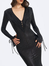 Load image into Gallery viewer, Ilysia Black V-Neck Plunge Snakeskin Mermaid Hem Maxi Dress
