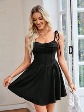 Load image into Gallery viewer, Women's Fashion Summer Solid Color Pleated Design Lace-Up Halter Dresses
