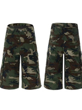 Load image into Gallery viewer, Men's Relaxed Fit Camo Cargo Shorts

