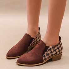 Load image into Gallery viewer, Women's Retro Color-Block Slip-On Heels – Round Toe Mid Heel Dress Shoes
