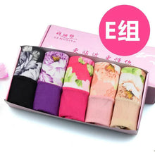 Load image into Gallery viewer, 5Pcs Print Panties Women's Underwear Cute Cotton Panties Plus Size Briefs Girl Ladies Lingeries Panty Sexy Underpants For  Women
