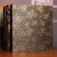 Load image into Gallery viewer, 600 Pockets 6 Inch Interleaf Type Big High Capacity Photo Album PU Leather Photo Albums Handmade DIY Commemorative Family Flower Memo Scrapbook Paper Baby Family Scrapbook Albums
