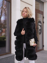Load image into Gallery viewer, Genuine Polar Fox Fur Vest 90 cm
