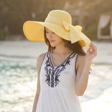 Load image into Gallery viewer, Big Brim Straw Beach Hat – Wide Brim Women’s Sun Hat
