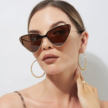 Load image into Gallery viewer, Retro Cat-Eye Sunglasses – Vintage &amp; Stylish Shades
