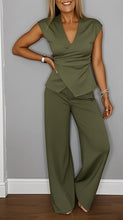 Load image into Gallery viewer, Women's Pleated Vest &amp; Pants Set – Metal Buckle Detail

