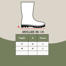 Load image into Gallery viewer, Alexander McQueen Elegant Black Leather Boots
