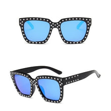 Load image into Gallery viewer, Sunglasses Women Crystal Decoration Sunglasses
