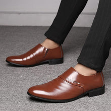 Load image into Gallery viewer, Casual pointed toe shoes men leather shoes men
