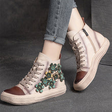 Load image into Gallery viewer, Chic Women's Contrast Flower High-Top Shoes
