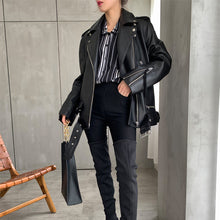 Load image into Gallery viewer, Stylish Women's Sheepskin Jacket - Must-Have!
