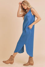 Load image into Gallery viewer, New Summer Stylish Round Neck Midi Tank Dress with Pockets For Women  Comfortable for Casual &amp; Everyday Wear
