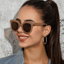 Load image into Gallery viewer, Large Rim Sunglasses – Oversized Women’s Fashion Shades
