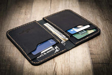 Load image into Gallery viewer, Western Vertical Wallet - Black
