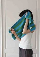 Load image into Gallery viewer, Ultra Soft Absorbent Retro Stripe Bath Towel - 100% Organic Premium Combed Cotton
