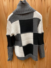 Load image into Gallery viewer, Stacy Adams SW121 Black Geometric Print Sweater
