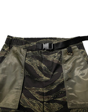 Load image into Gallery viewer, Dolce &amp; Gabbana Multicolor Cargo Camouflage Pants
