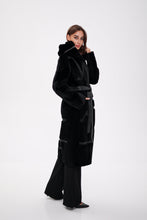Load image into Gallery viewer, Genuine Shearling Lamb Leather ⇆ Reversible Coat
