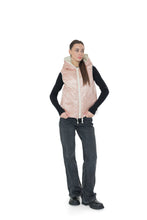 Load image into Gallery viewer, ⇆ Reversible Light Insulated Vest Powder | Ivory

