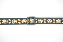 Load image into Gallery viewer, Garlic
