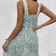 Load image into Gallery viewer, Women’s Lace Patchwork Floral Print Dress
