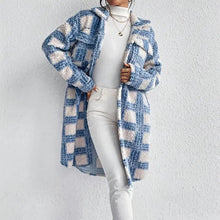 Load image into Gallery viewer, Women’s Plaid Fleece Jacket
