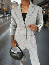 Load image into Gallery viewer, Women’s Elegant Solid Color Suit Set
