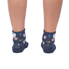 Load image into Gallery viewer, Sitting Kitty Turn Cuff
