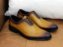 Load image into Gallery viewer, Burnished Calfskin Belt Cognac

