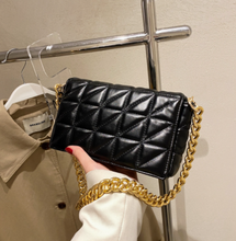 Load image into Gallery viewer, New Adorable Women's Handbag Green Small Flap Shoulder Bag In Thick Metal Chain Women's Clutch Bags Luxury  Ladies Shoulder Purse
