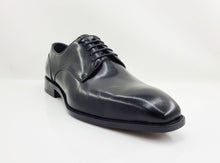 Load image into Gallery viewer, Burnished Calfskin Lace-Up Shoe Black
