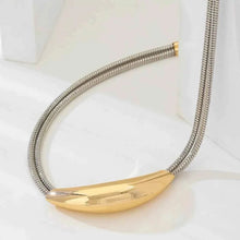 Load image into Gallery viewer, Two-Tone Alloy Curved : Pendant Snake Necklace
