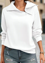 Load image into Gallery viewer, Women’s Zipper Turtleneck Pullover
