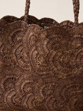 Load image into Gallery viewer, Handwoven Raffia Floral Pattern Tote Bag
