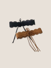 Load image into Gallery viewer, Lace-Trimmed Waist Cincher Belt
