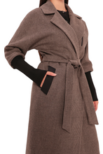 Load image into Gallery viewer, Miru Cashmere Wool Blend Overcoat in Beige Houndstooth
