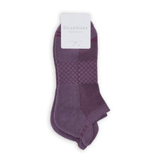 Load image into Gallery viewer, Orchid Purple Ankle Socks
