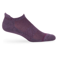 Load image into Gallery viewer, Orchid Purple Ankle Socks
