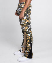 Load image into Gallery viewer, AJS699-10 CAMO STACKED CARGO PANTS
