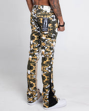 Load image into Gallery viewer, AJS699-10 CAMO STACKED CARGO PANTS
