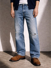 Load image into Gallery viewer, STONE WASH DISTRESSED BOOTCUT DENIM
