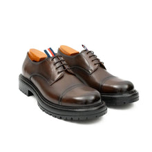 Load image into Gallery viewer, Big Cap Toe Derby shoes Coffee
