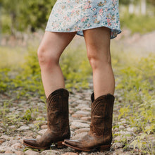 Load image into Gallery viewer, Cheyenne Cowgirl Boots | Women's Snipped Toe Leather Boots (M50041)
